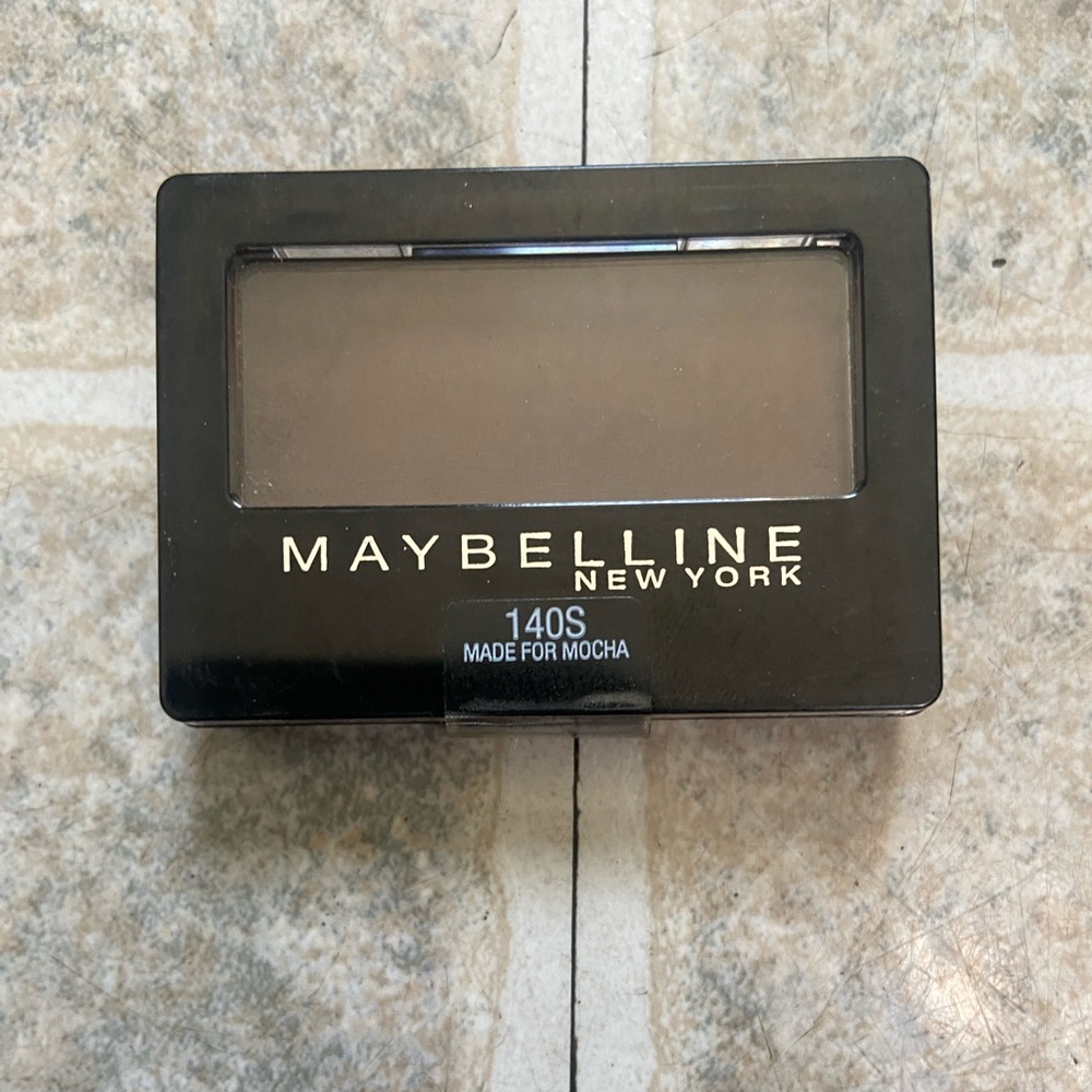 Maybelline Eyeshadow Single — Made For Mocha Brown
